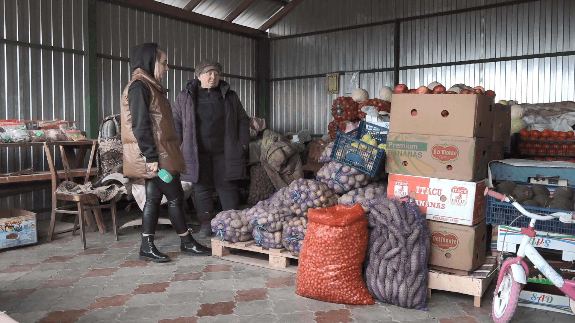 Paradox. Într-o ţară agrară… pieţele agricole, lipsesc