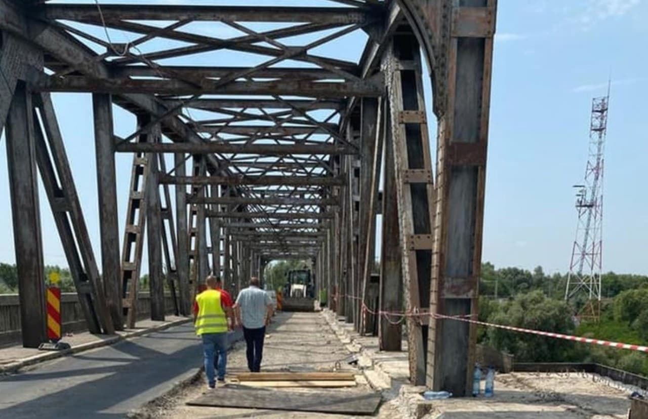 Moldova și România vor moderniza trei poduri rutiere, peste râul Prut
