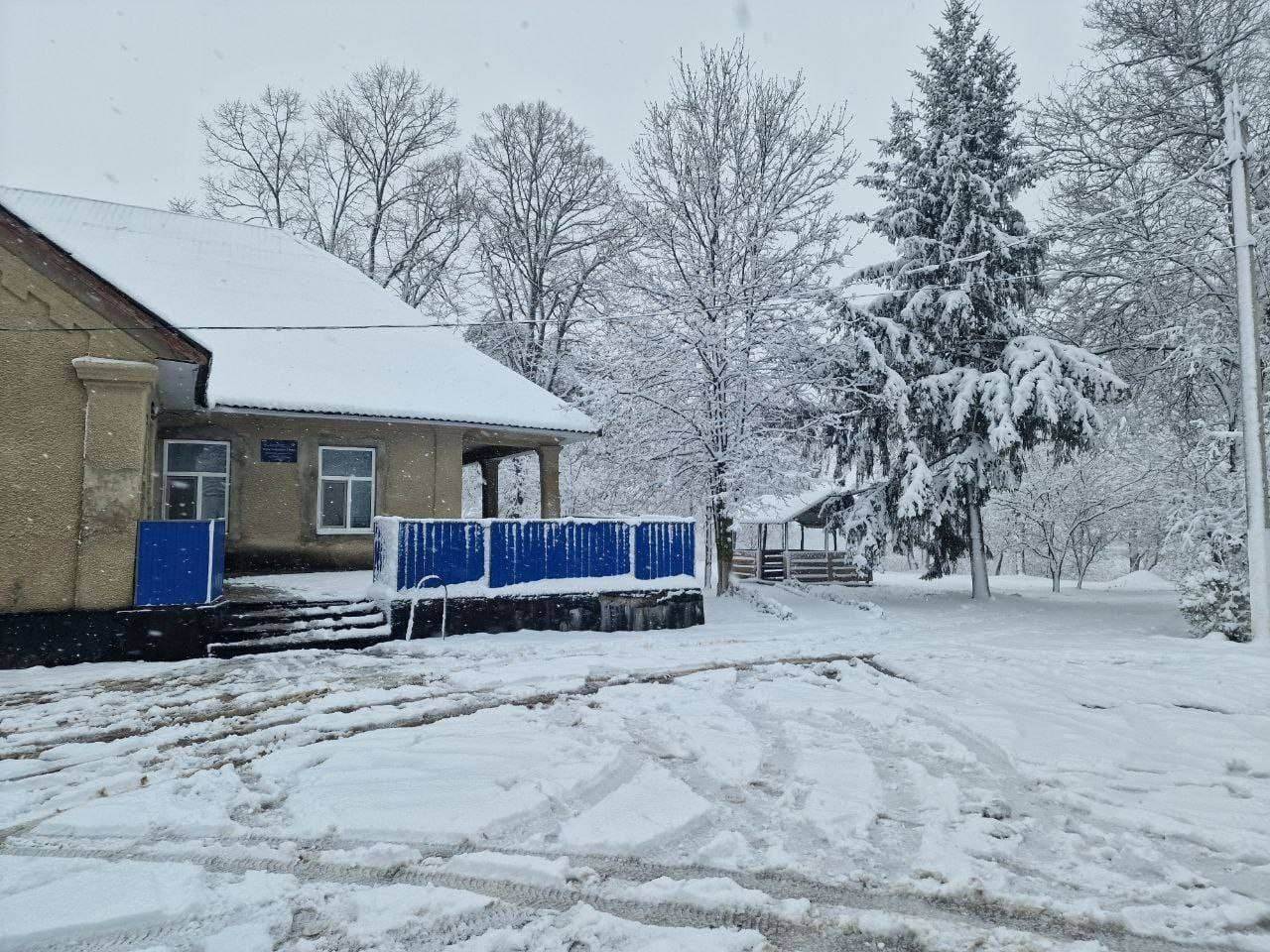 Primăvara face prăpăd în Republica Moldova / FOTO