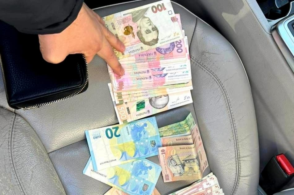 Dosarul ANSA: Șapte persoane au fost plasate în arest la domiciliu
