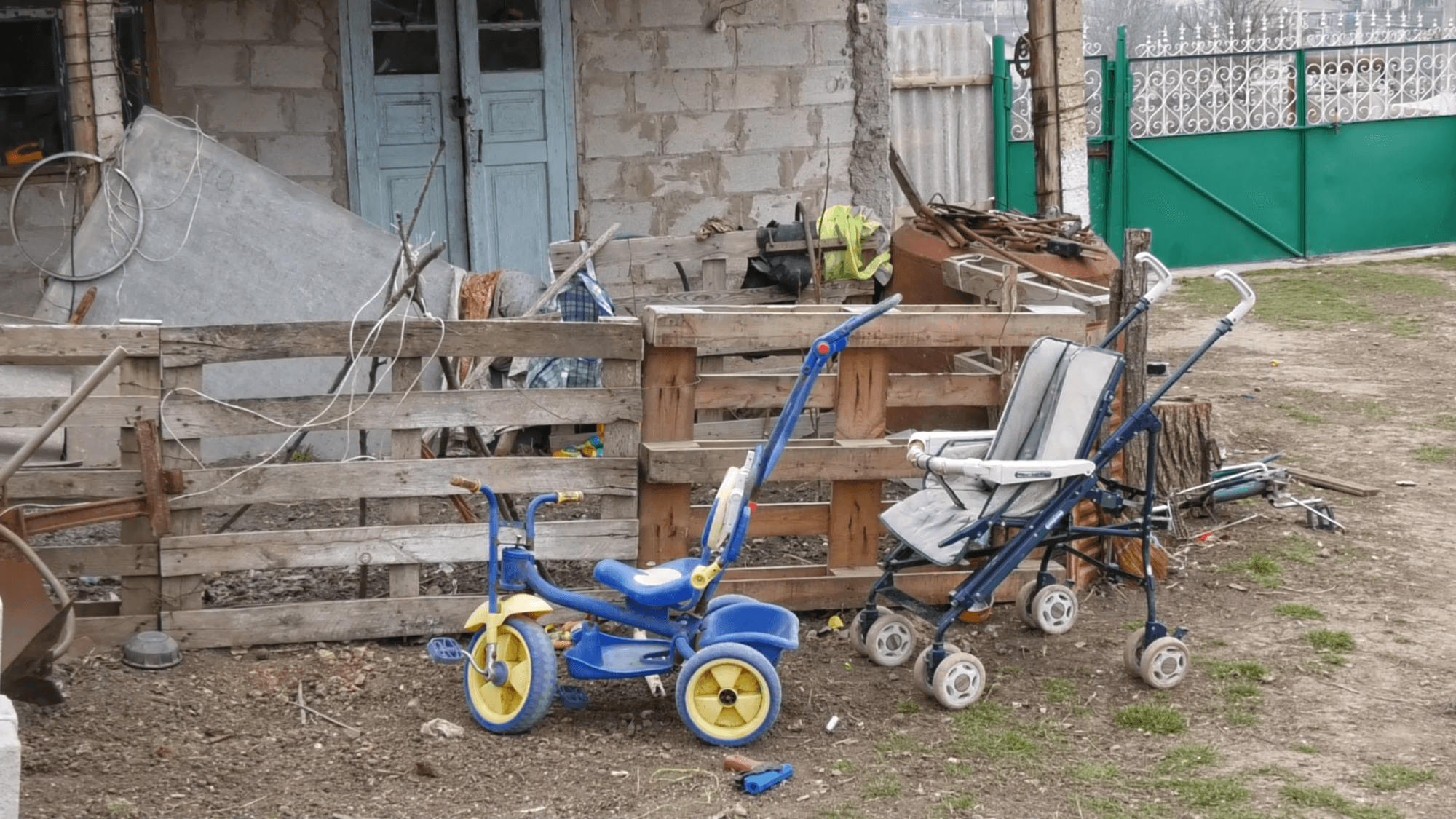 O mamă din satul Sălcuța riscă să rămână fără copii