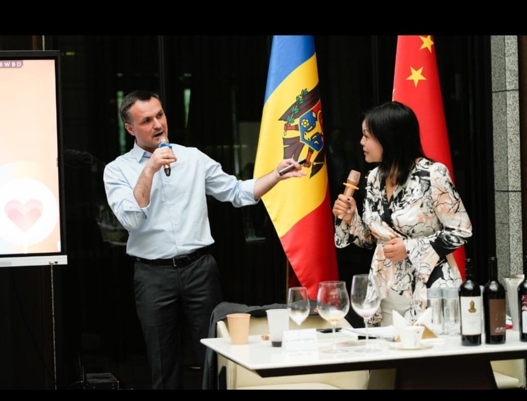 Vinurile noastre, prezentate consumatorilor din China / FOTO