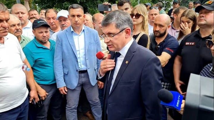 Fermierii încă așteaptă soluții de la autorități