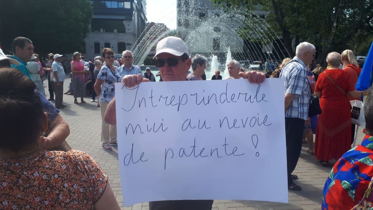 Protestele nu se mai opresc. După fermieri au ieșit și patentarii
