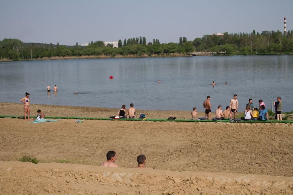 Atenție! Scăldatul în lacurile din capitală – poate fi periculos