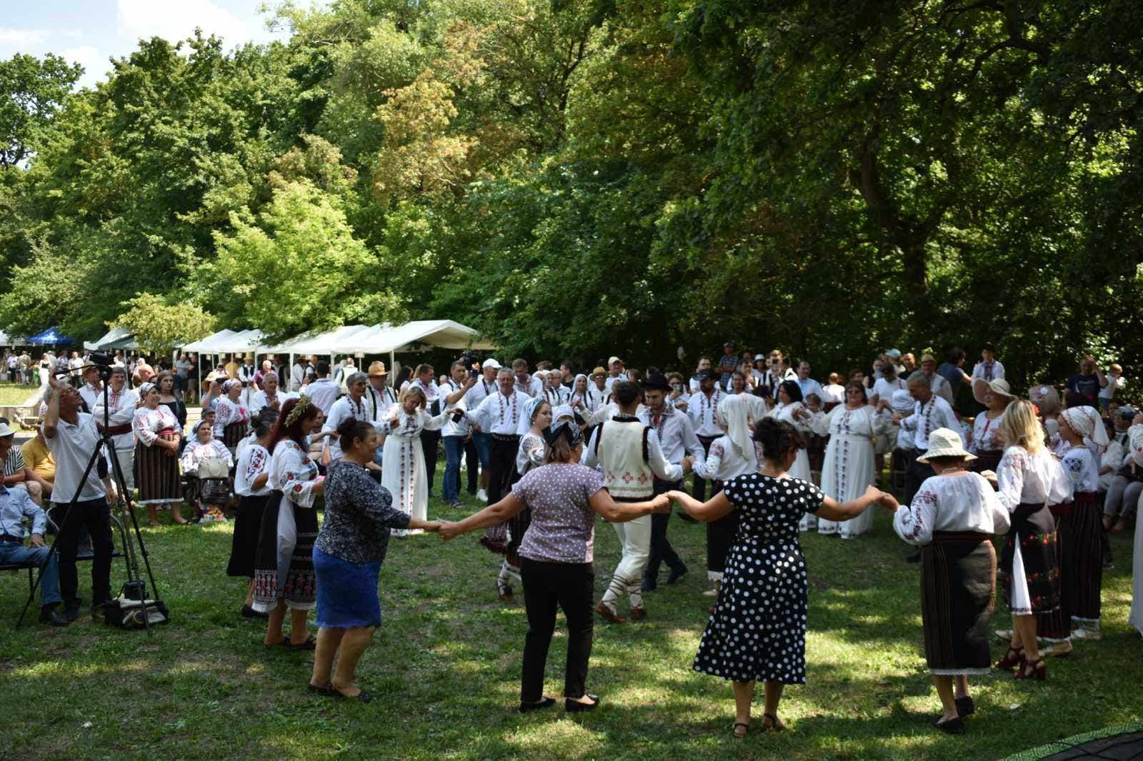 Cultură, obiceiuri și tradiții – la Pădurea Domnească