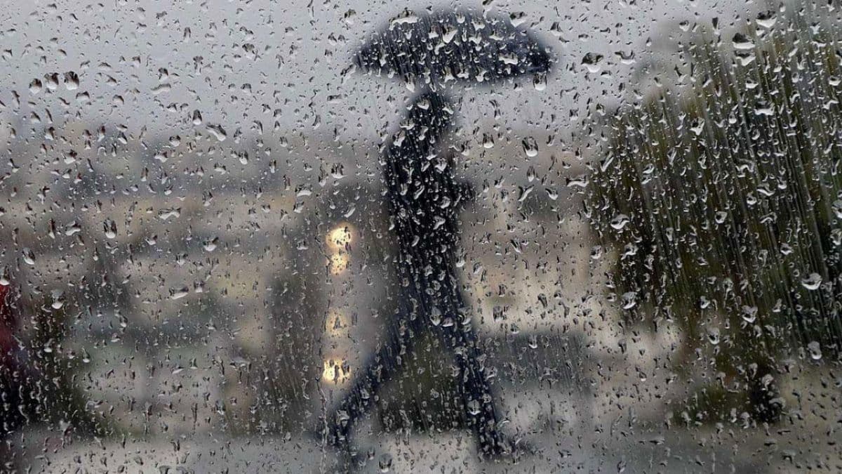 Vreme ploioasă în toată țara. Temperaturi scăzute și vânt moderat