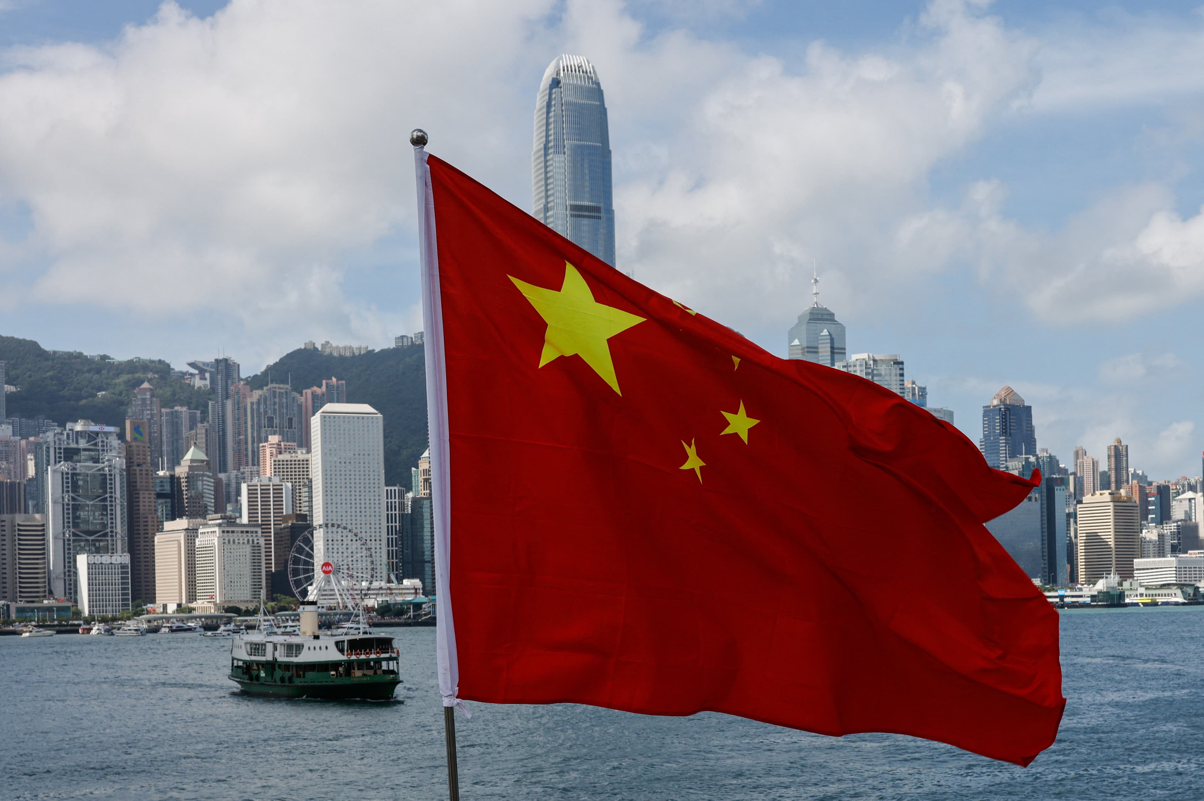 China anunță cea mai mare scădere a exporturilor
