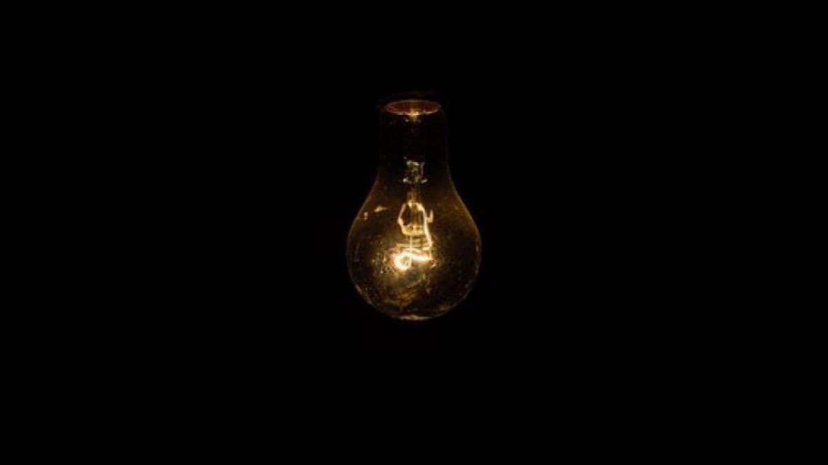 Trei sate sunt lipsite în continuare de curent electric