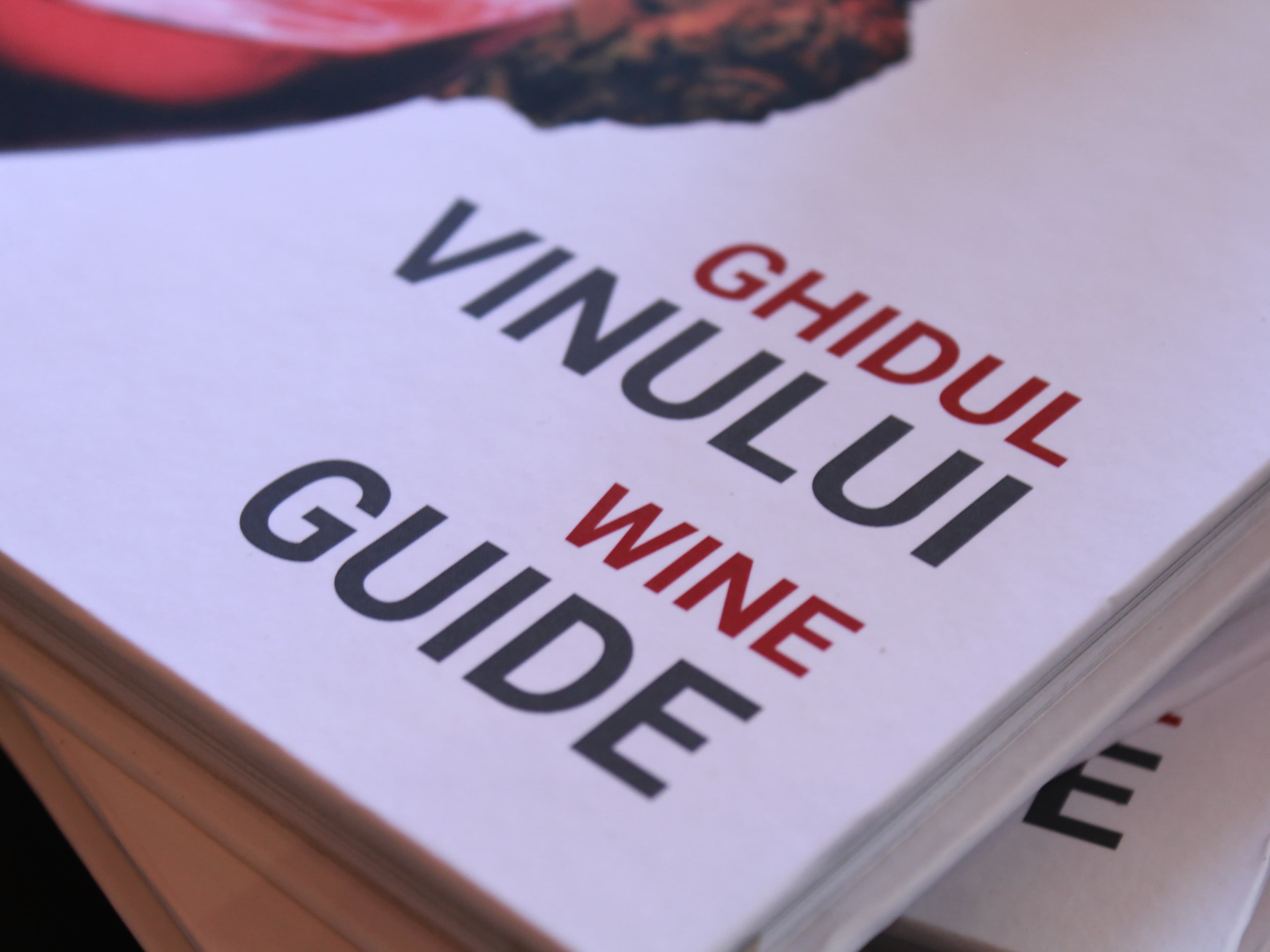 „Ghidul Vinului 23/2024” producătorii de vinuri și divinuri