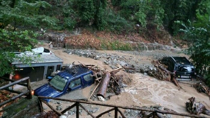 Ploile torențiale fac prăpăd în Grecia / VIDEO