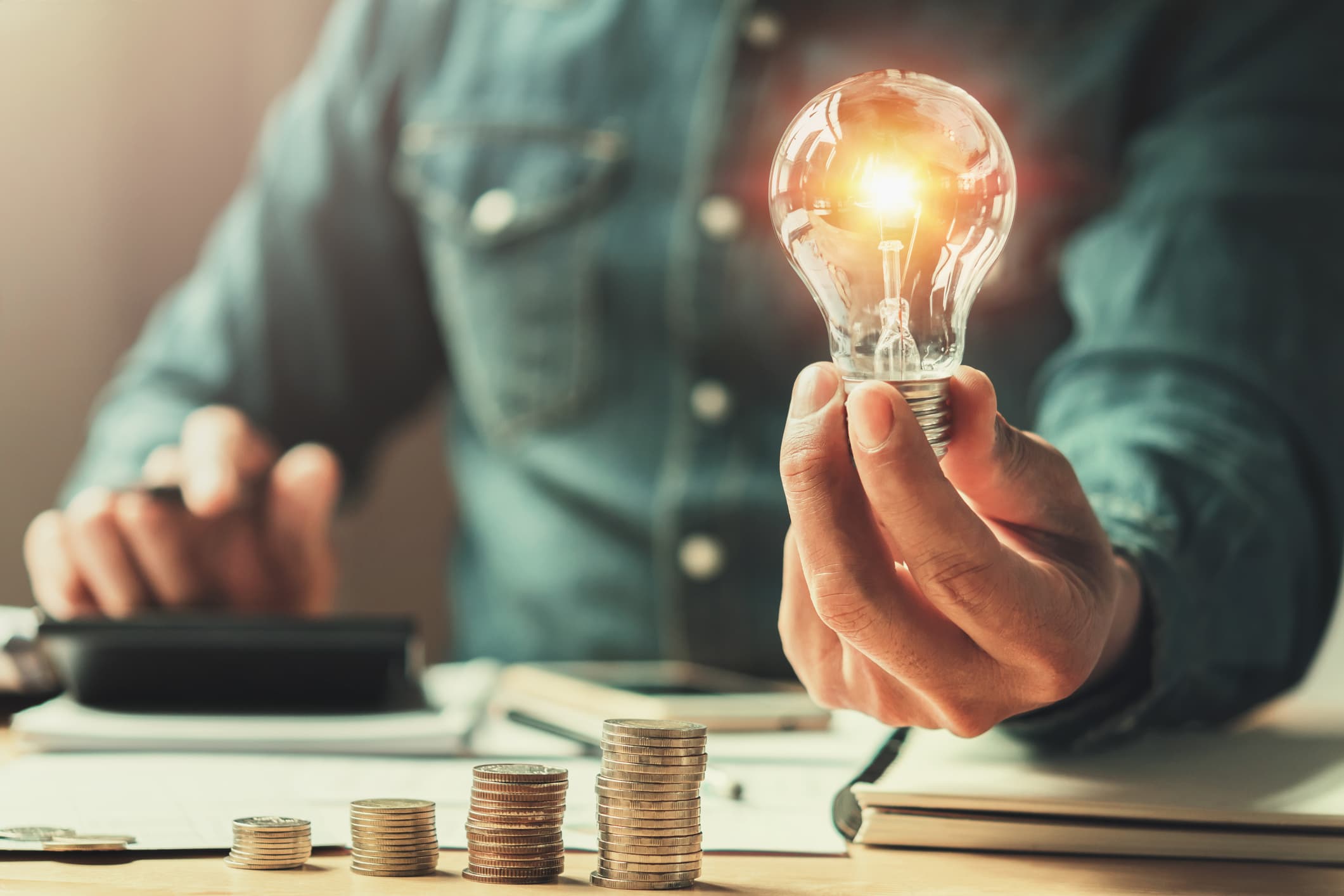 Apa caldă, energia electrică și transportul vor deveni mai scumpe în următorii ani