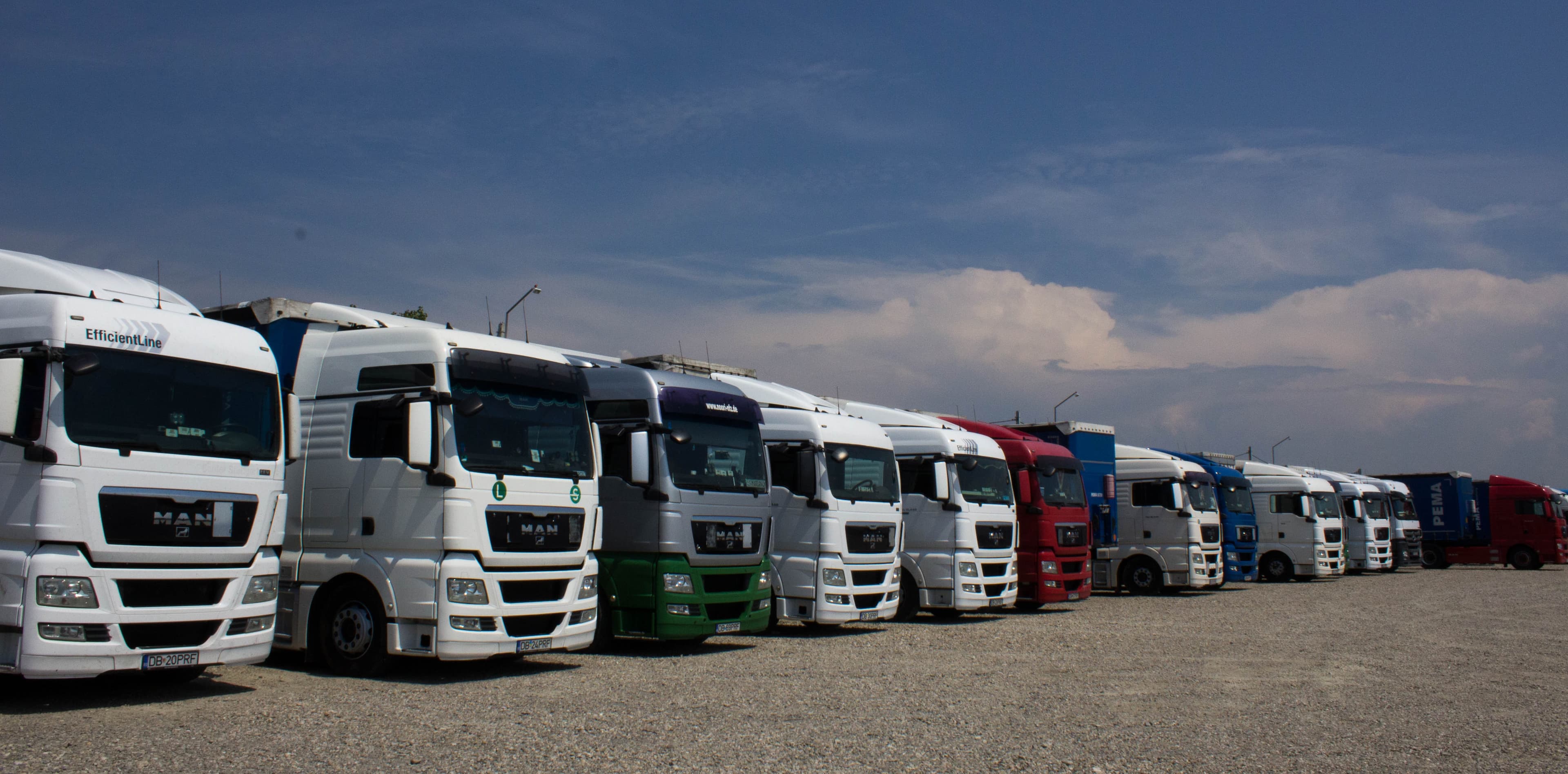 Peste 300 de operatori de transport rutier din Republica Moldova au adresat o petiție către Dorin Recean