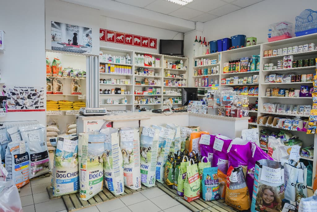 ANSA a sancţionat farmacii veterinare și magazine zoo pentru neconformităţi în activitate