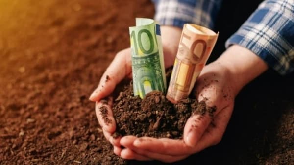 Fermierii pot solicita până la 1,5 milioane de lei prin subvențiile pentru măsuri complementare