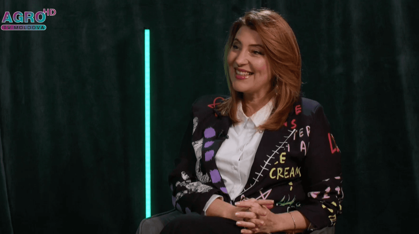 Aura: „Eu am avut un singur vis în viața asta – să devin interpretă. Nu am cotit de pe drumul meu, până nu mi-am văzut visul realizat.”