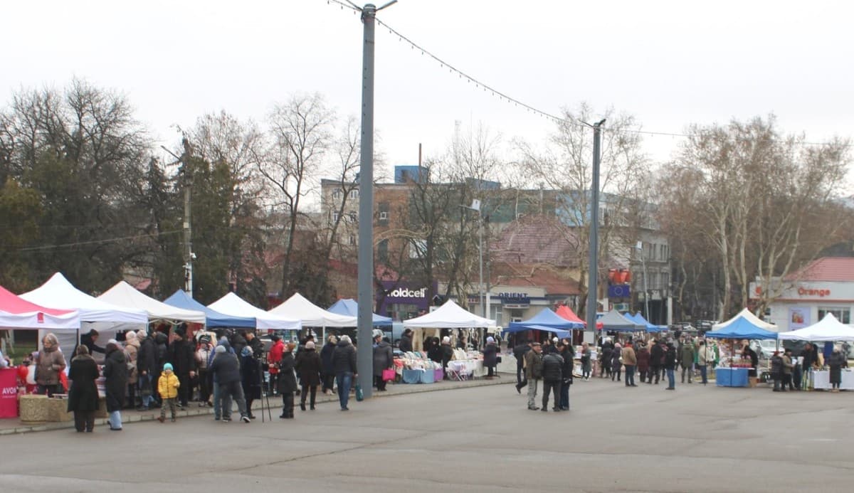 Sărbătoare și tradiție la Expo-Târgul „UN GÂND FRUMOS PENTRU VOI, STIMATE DOAMNE” din Soroca