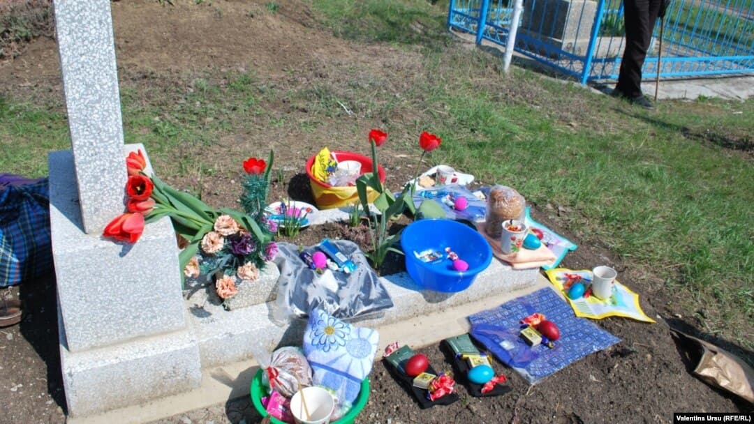 Paștele Blajinilor sub semnul siguranței: ce nu ai voie să faci în cimitire și biserici