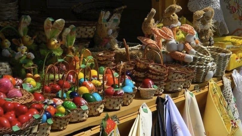 Bunătăți de Paști: Primăria Municipului Chișinău organizează tradiționalele târguri pascale pentru a asigura chișinăuenii cu cozonaci