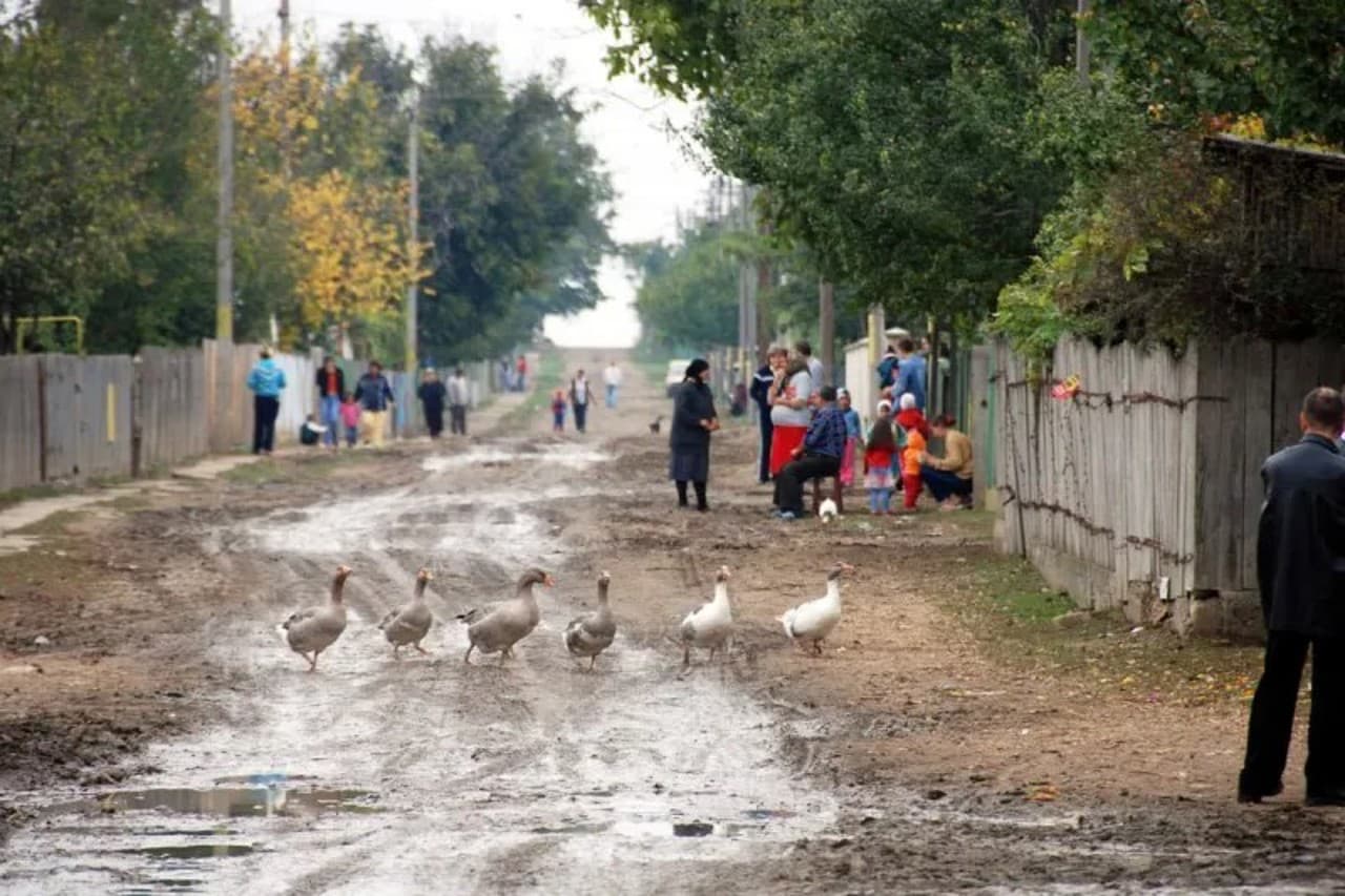 Sărăcia absolută lovește dur Moldova: peste 800 de mii de oameni trăiesc sub pragul minim