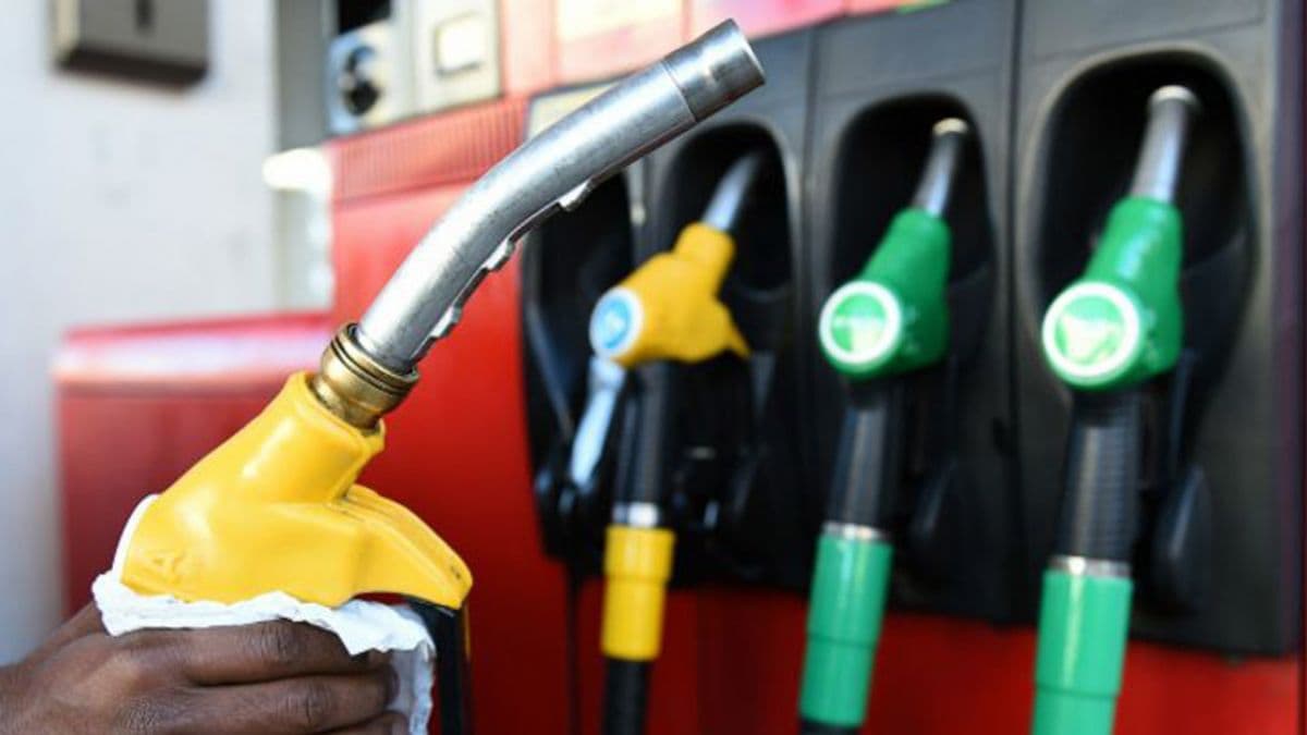 Motorina și benzina se ieftinesc