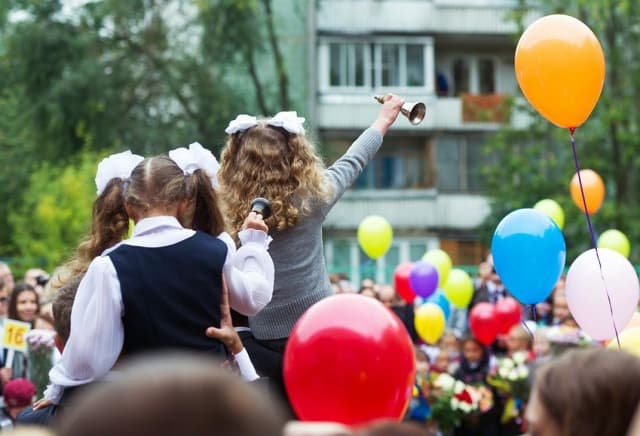 1 septembrie în siguranță: IGSU vine cu recomandări pentru elevi și profesori la început de an școlar