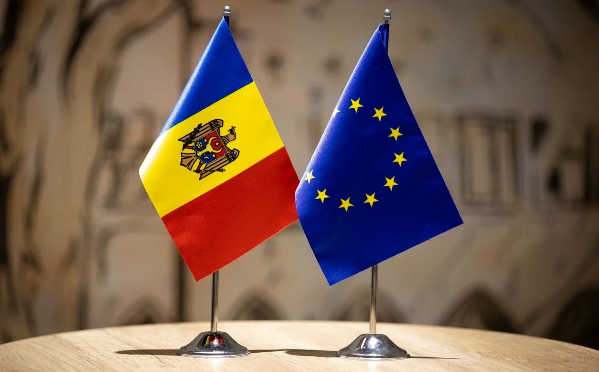 Raportul Comisiei Europene 2025: Moldova avansează în energie, justiție și digitalizare, dar progresele în agricultură, mediu și administrație publică rămân lente