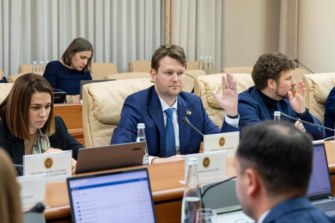 Statul introduce noi facilități fiscale pentru antreprenori și familii