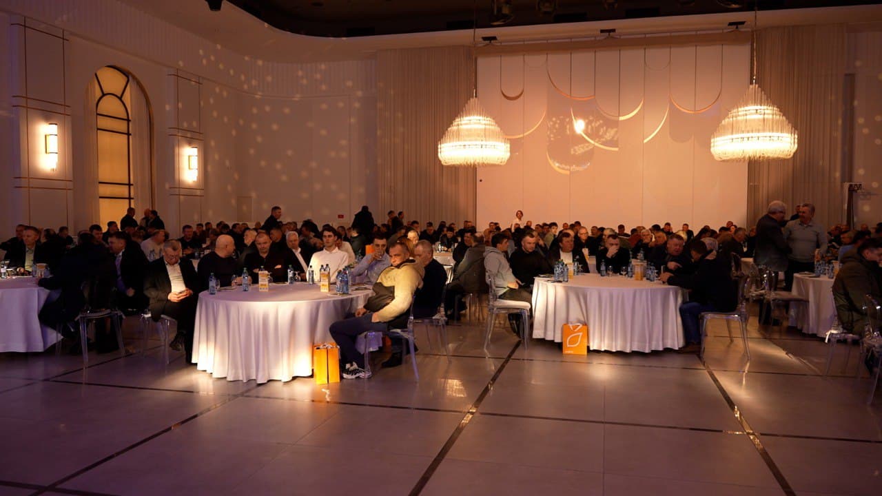 Peste 300 de fermieri, reuniți la lansarea campaniei de primăvară Syngenta