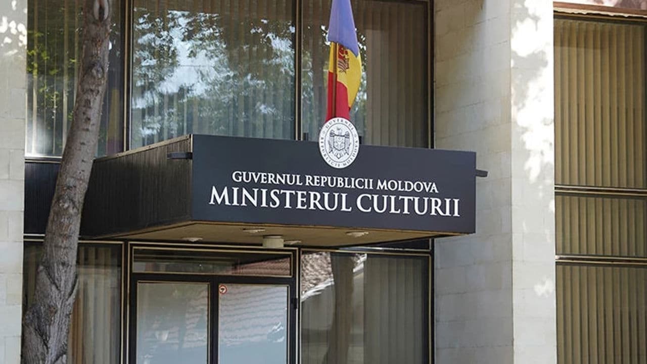 Artiștii străini, verificați înainte de a intra în Moldova