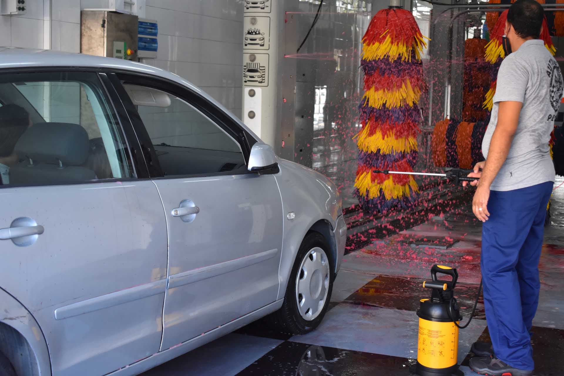 Ministerul Mediului pornește controale la spălătoriile auto din țară