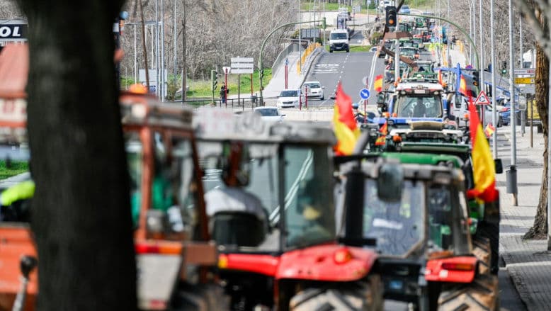 Proteste ample în Spania: 500 de tractoare au blocat centrul Madridului