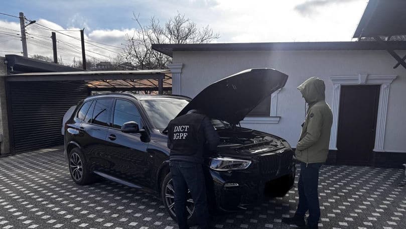 Rețea de contrabandă cu mașini de lux, destructurată de Poliția de Frontieră