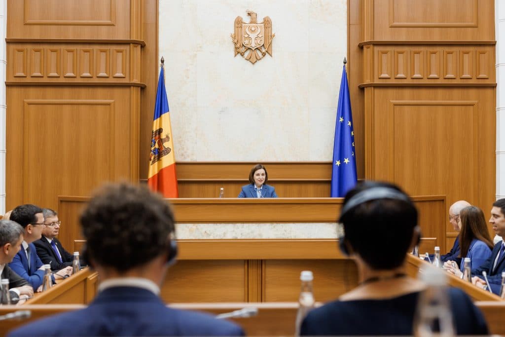 Ultimele trei grupuri de capitole de negociere cu Uniunea Europeană, deschise la Bruxelles
