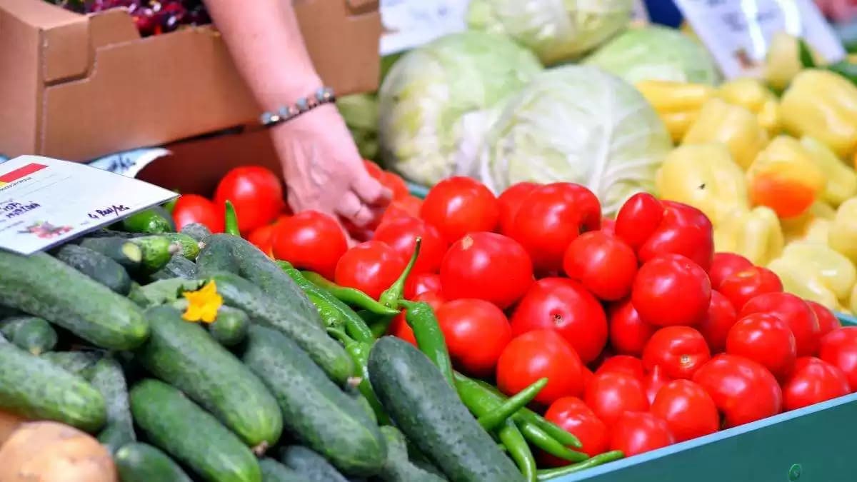 Peste 90% dintre produsele alimentare analizate în 2025 sunt conforme, arată raportul ANSA privind reziduurile de pesticide