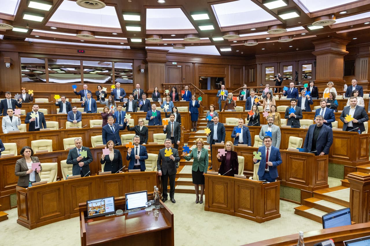 Ziua Internațională de Conștientizare a Autismului, marcată în Legislativ