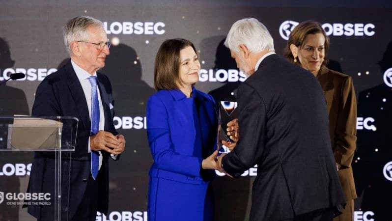Maia Sandu, premiată la Forumul GLOBSEC de la Praga pentru apărarea democrației