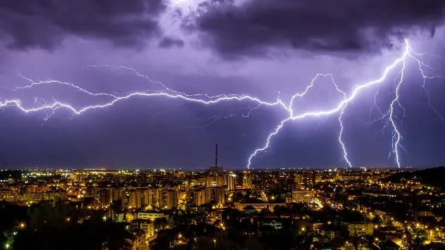 Cod galben de instabilitate atmosferică în Chișinău