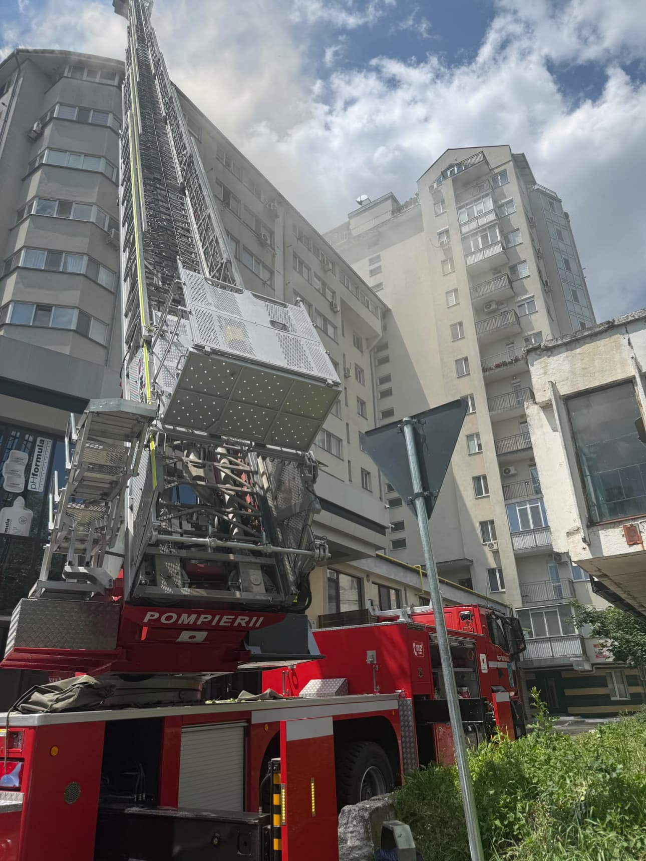 Incendiu într-un bloc de locuințe din Chișinău