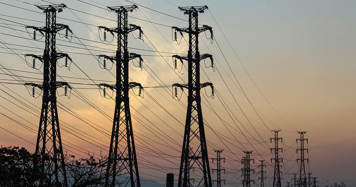 Linia electrică Bălți–Dnestrovsk, grav avariată de furtună