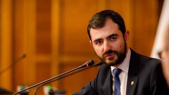 Remanierile din Guvern, criticate de opoziție
