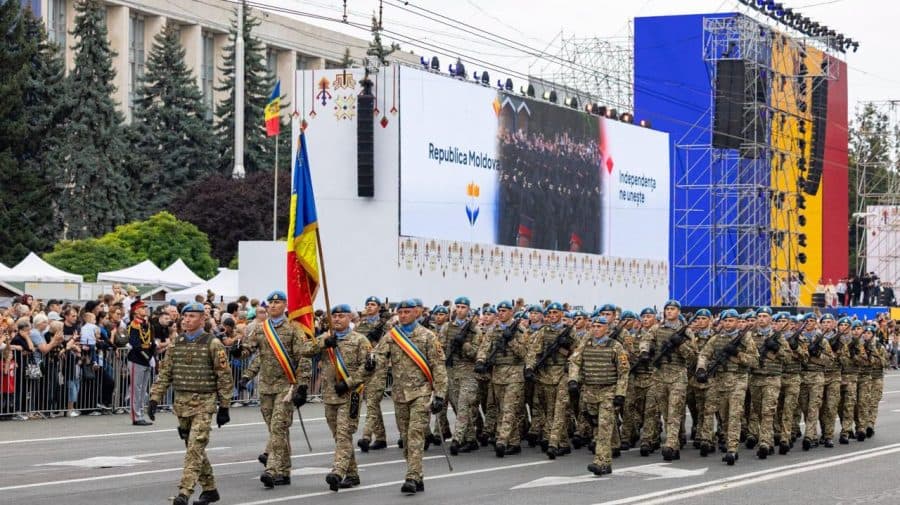 Decorați de Ziua Independenței