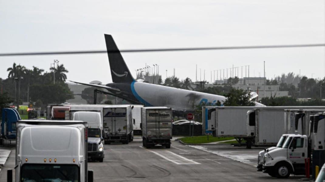 Cinci morți după ce un avion cargo a ieșit de pe pistă la Miami