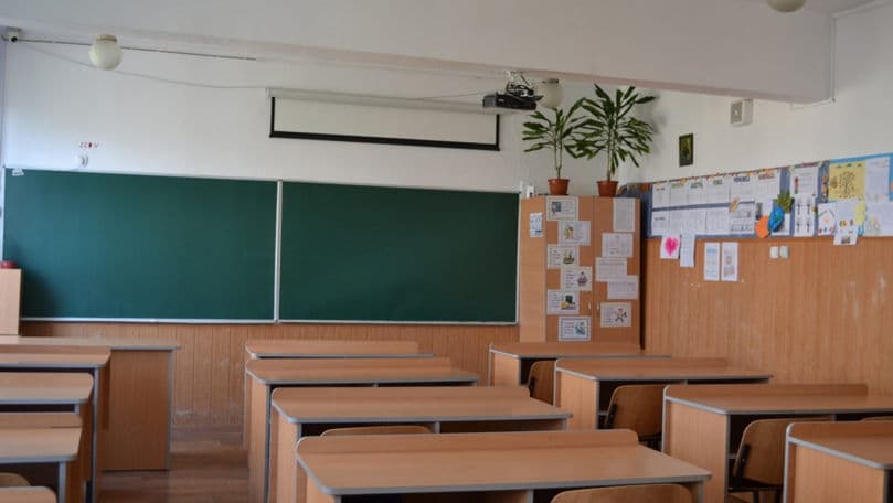 Aproximativ 8 mii de elevi din capitală vor primi un ajutor pentru pregătirile școlare