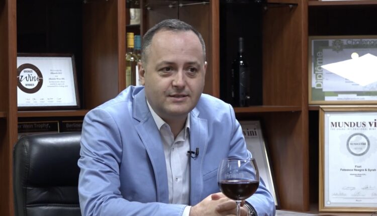 Vasile LUCA